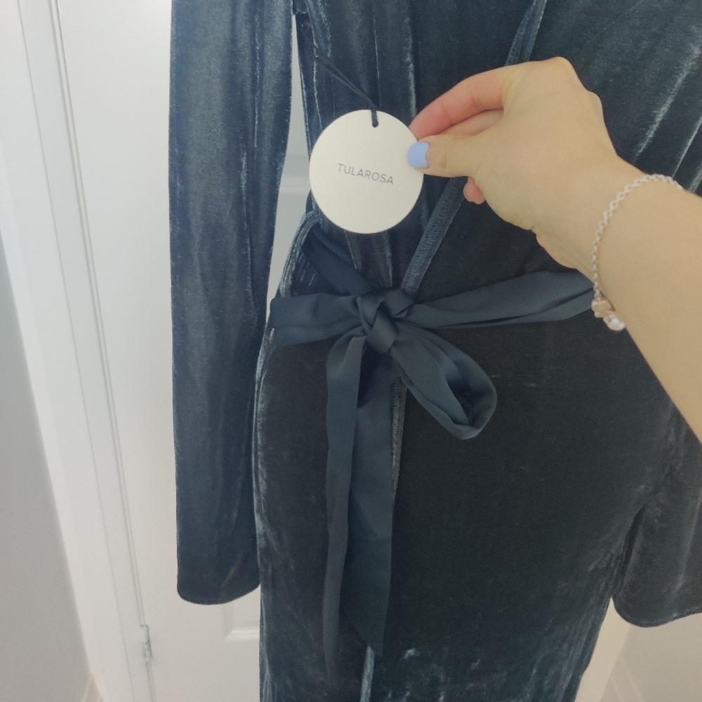 *Tularosa Velvet Wrap Dress Deep Blue Grey Maxi with Ribbon Tie Pockets NWT - M - Picture 6 of 13